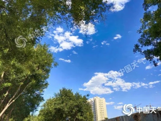 石家庄的天气，四季分明，冷暖自有章法