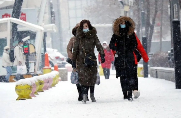 寒潮来袭,未来三天大风降温,准备好迎接冬天了吗? 寒潮来袭,未来三天大风降温,准备好迎接冬天了吗?
